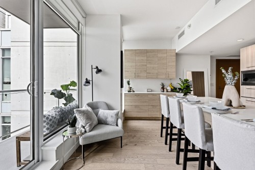 1801-4638 Gladstone Street, Vancouver, BC 