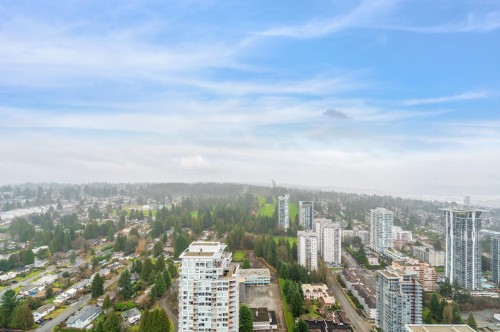 4601-3809 Evergreen Place  Burnaby, BC V3J 0M1