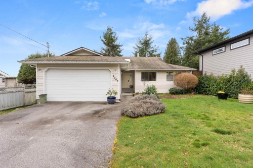 4967 Laurel Avenue  Sechelt, BC V7Z 0B7