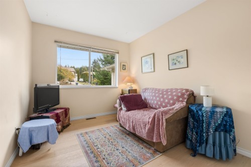 4967 Laurel Avenue, Sechelt, BC 