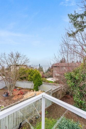 4967 Laurel Avenue, Sechelt, BC 