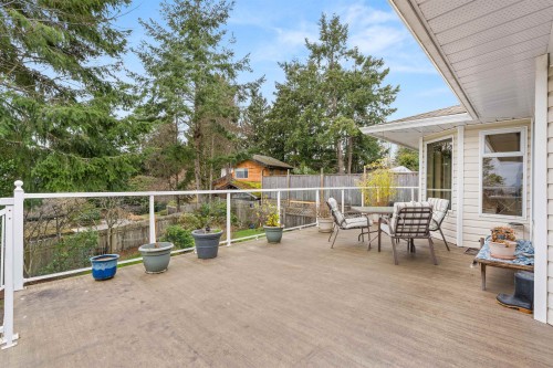 4967 Laurel Avenue, Sechelt, BC 