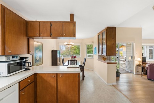 4967 Laurel Avenue, Sechelt, BC 