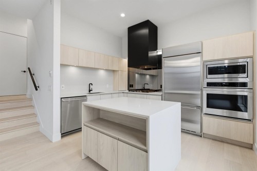 205-300 Salter Street, New Westminster, BC 