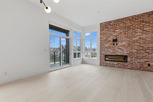 205-300 Salter Street, New Westminster, BC 