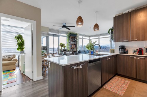 908-2789 Shaughnessy Street, Port Coquitlam, BC 