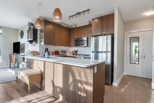 908-2789 Shaughnessy Street, Port Coquitlam, BC 