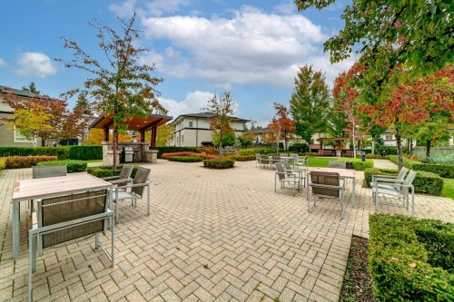 403-3100 Windsor Gate, Coquitlam, BC 