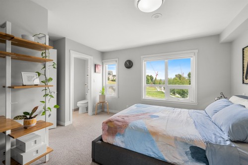 Th4-125 Columbia Street, New Westminster, BC 