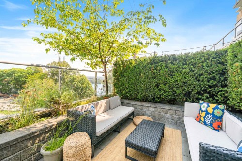 Th4-125 Columbia Street, New Westminster, BC 