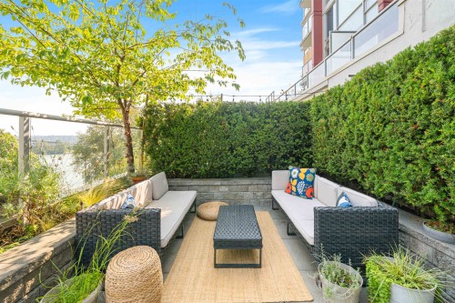 Th4-125 Columbia Street, New Westminster, BC 