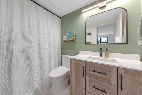 311-225 Newport Drive, Port Moody, BC 