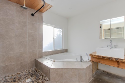 37970 Fifth Avenue, Squamish, BC 