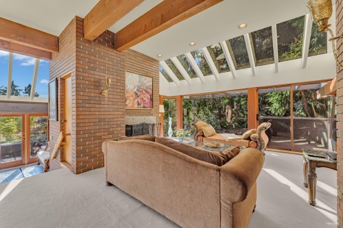 4651 Marine Drive, West Vancouver, BC 