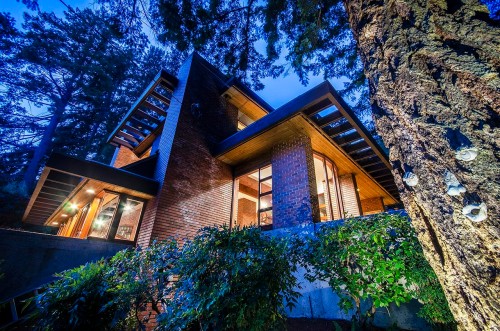 4651 Marine Drive, West Vancouver, BC 