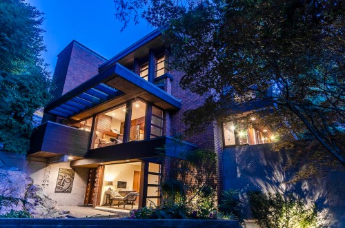 4651 Marine Drive, West Vancouver, BC 