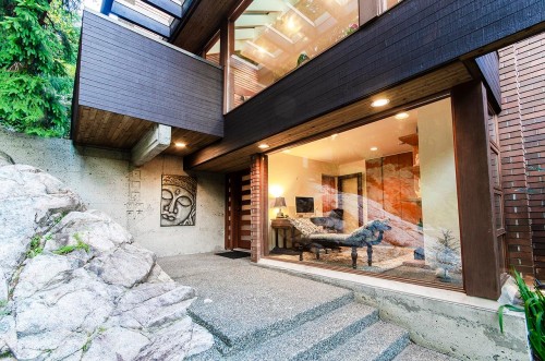 4651 Marine Drive, West Vancouver, BC 