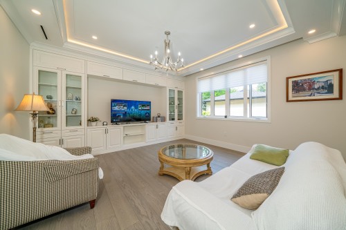 1048 Handsworth Road, North Vancouver, BC 