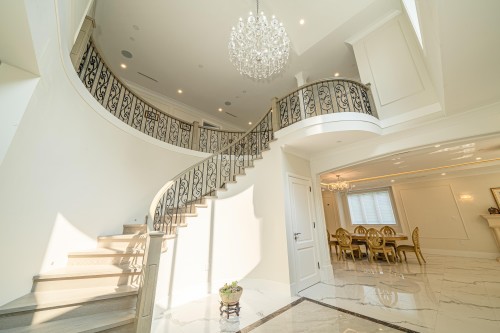 1048 Handsworth Road, North Vancouver, BC 