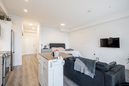 105-22575 Brown Avenue, Maple Ridge, BC 