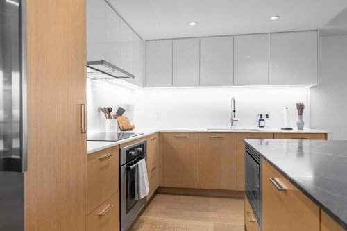 402-738 Broughton Street, Vancouver, BC 