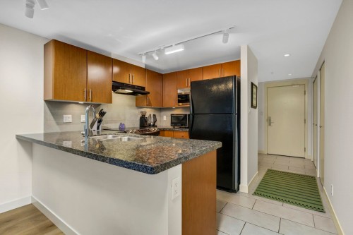 413-2520 Manitoba Street, Vancouver, BC 