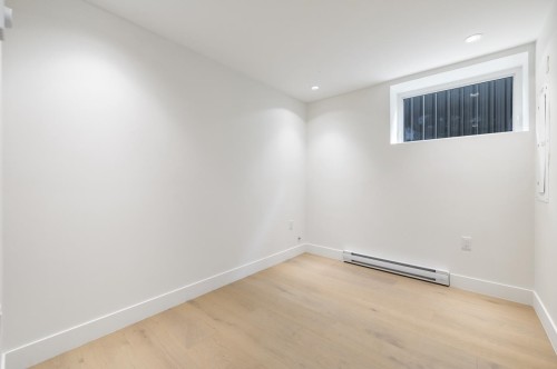 1-366 64Th Avenue E, Vancouver, BC 