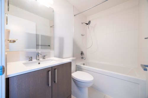 309-10033 River Drive, Richmond, BC 