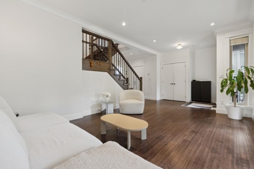 4-651 W 14Th St, North Vancouver, BC 