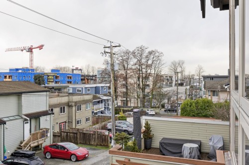 4-651 W 14Th St, North Vancouver, BC 