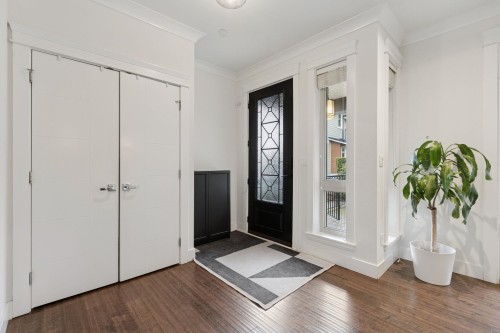 4-651 W 14Th St, North Vancouver, BC 