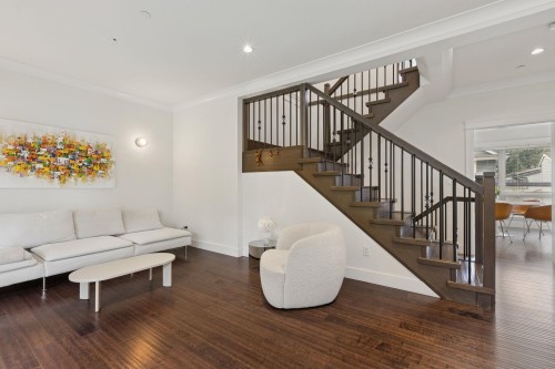 4-651 W 14Th St, North Vancouver, BC 