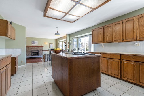 1859 Walnut Crescent, Coquitlam, BC 