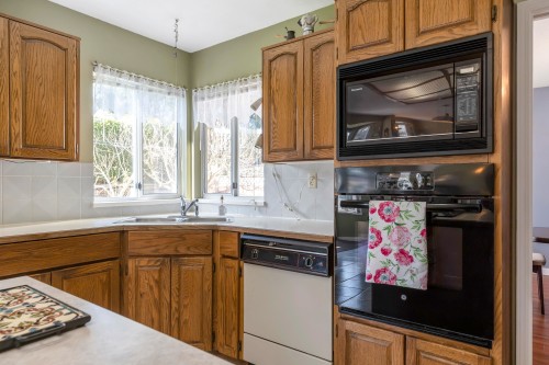 1859 Walnut Crescent, Coquitlam, BC 