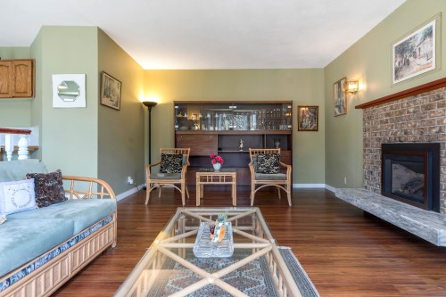 1859 Walnut Crescent, Coquitlam, BC 