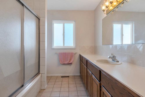 1859 Walnut Crescent, Coquitlam, BC 