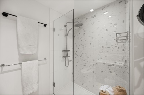 4102-567 Clarke Road, Coquitlam, BC 