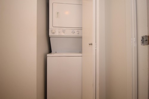 703-480 Robson Street, Vancouver, BC 