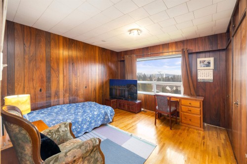 5045 Barker Crescent, Burnaby, BC 