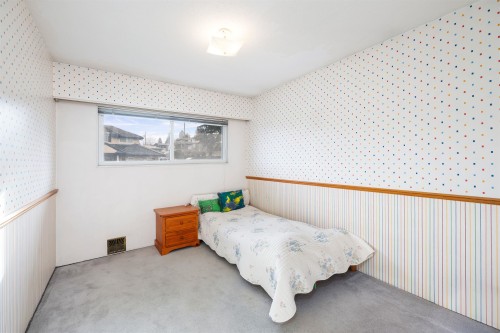 5045 Barker Crescent, Burnaby, BC 