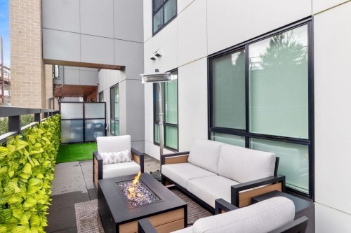 122-55 Klahanie Drive, Port Moody, BC 