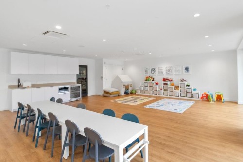 122-55 Klahanie Drive, Port Moody, BC 