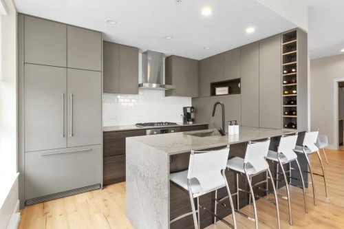 122-55 Klahanie Drive, Port Moody, BC 