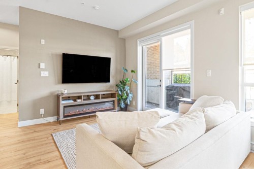 122-55 Klahanie Drive, Port Moody, BC 