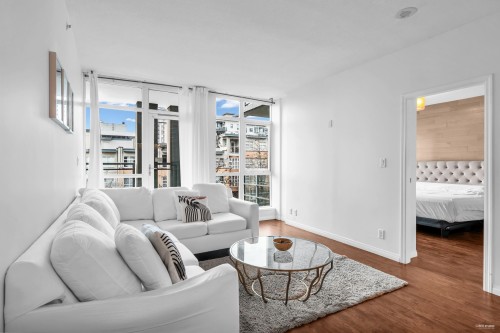 409-100 Esplanade Street E, North Vancouver, BC 