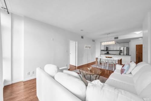 409-100 Esplanade Street E, North Vancouver, BC 