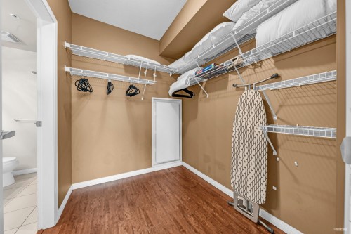 409-100 Esplanade Street E, North Vancouver, BC 