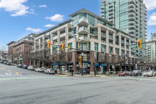 409-100 Esplanade Street E, North Vancouver, BC 