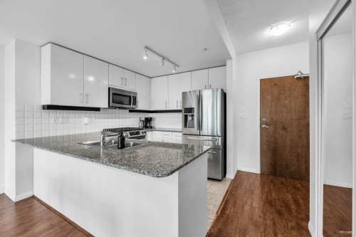 409-100 Esplanade Street E, North Vancouver, BC 