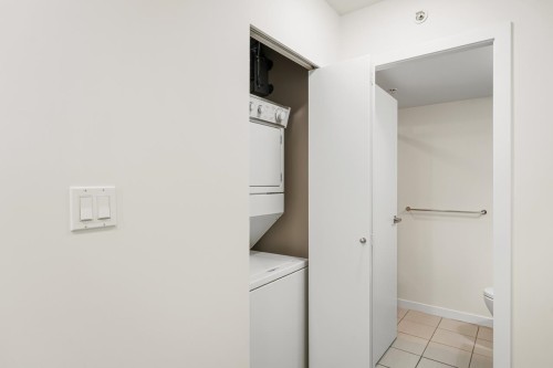 1105-4178 Dawson Street, Burnaby, BC 